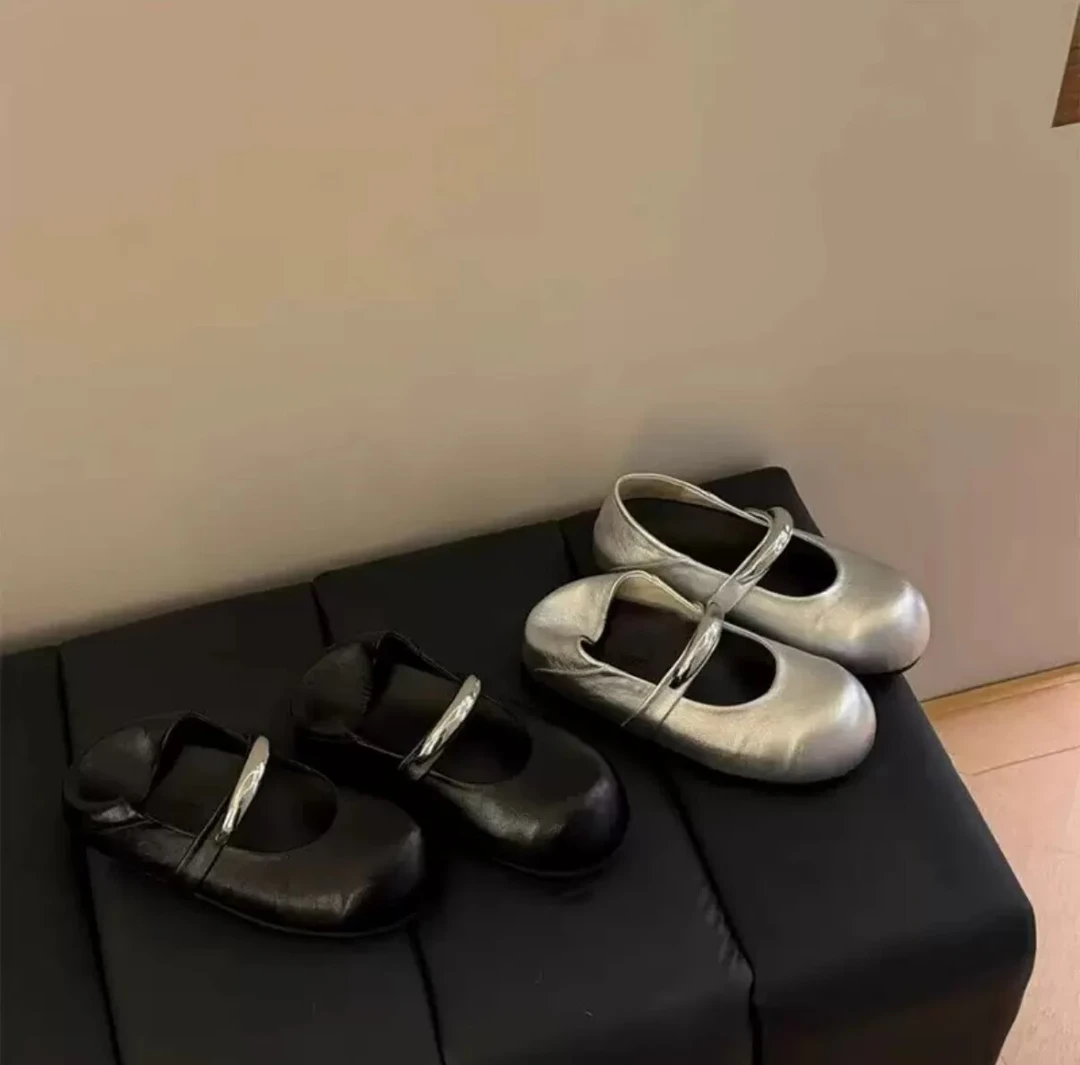 2558法式气质百搭玛丽珍单鞋女新款春夏季平底配裙子浅口芭蕾舞鞋