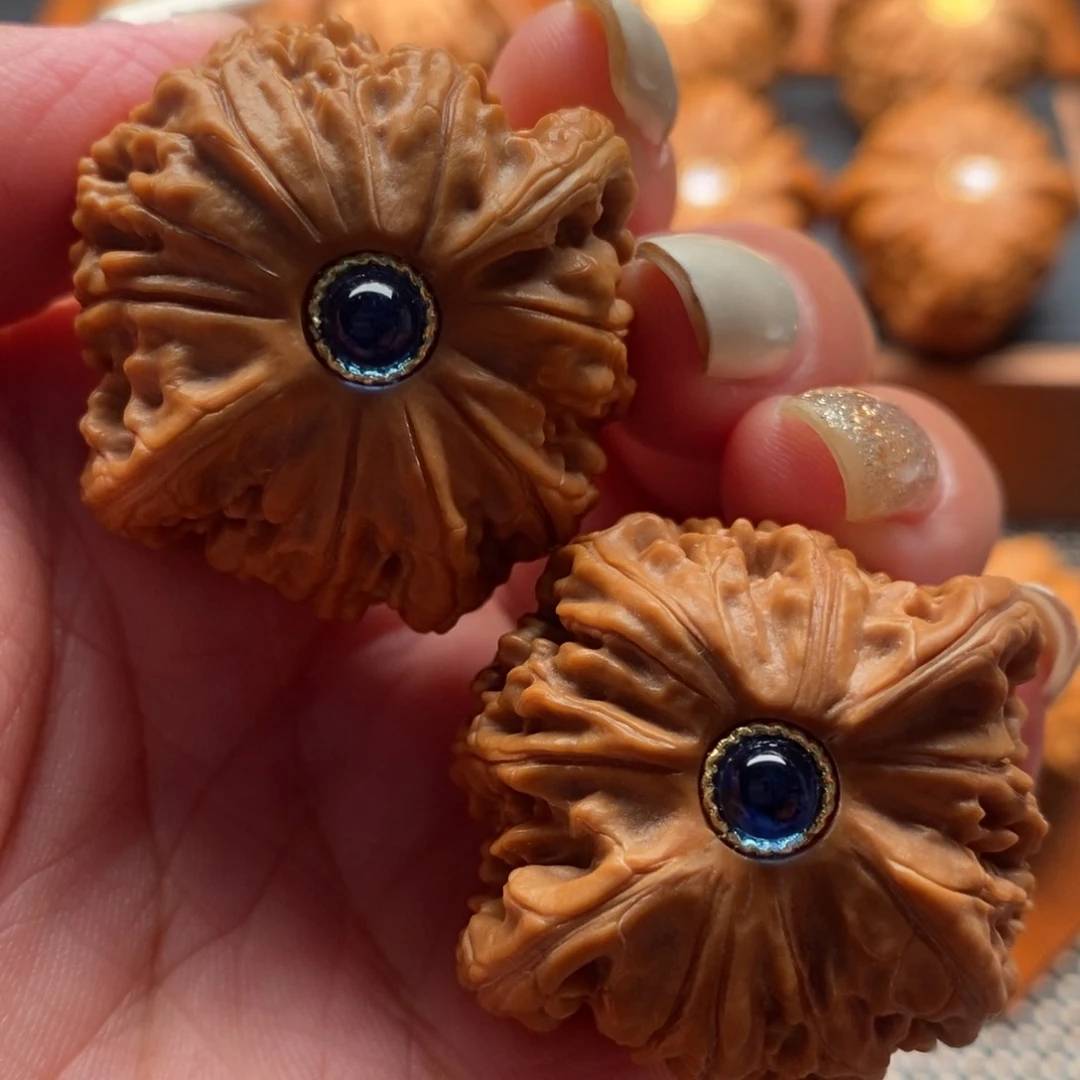 文玩核桃把件38尺磨盘狮子头