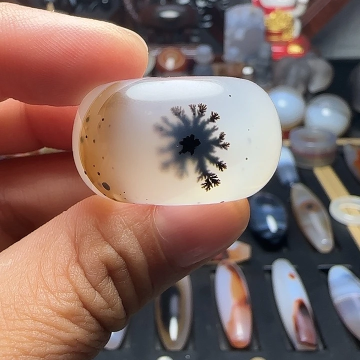 未镶嵌颈饰玛瑙/玉髓