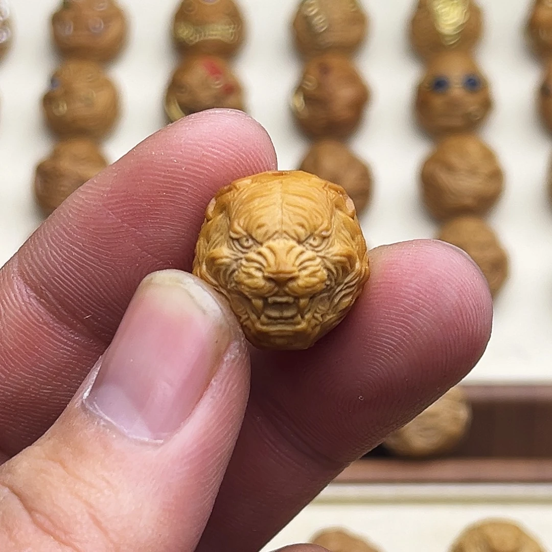 猴头核桃吊坠虎头17