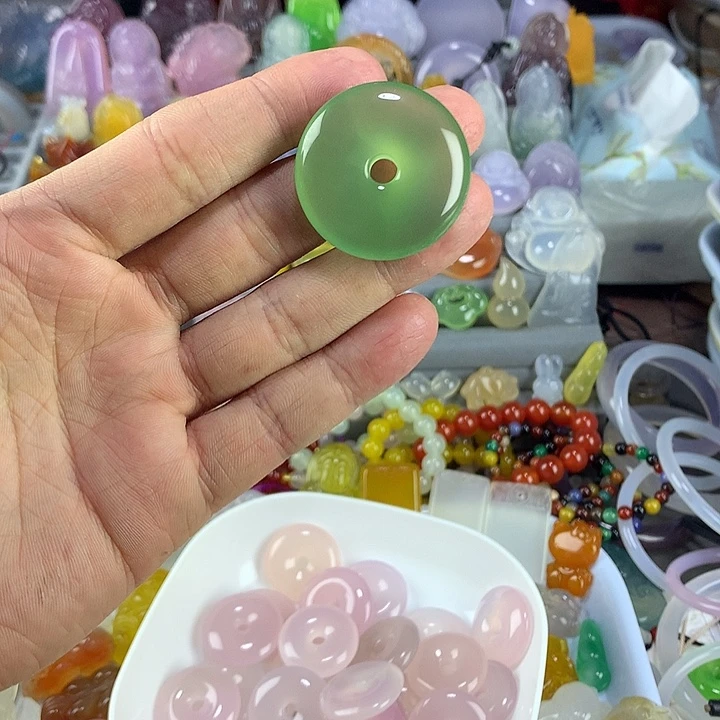 玛瑙/玉髓未镶嵌颈饰