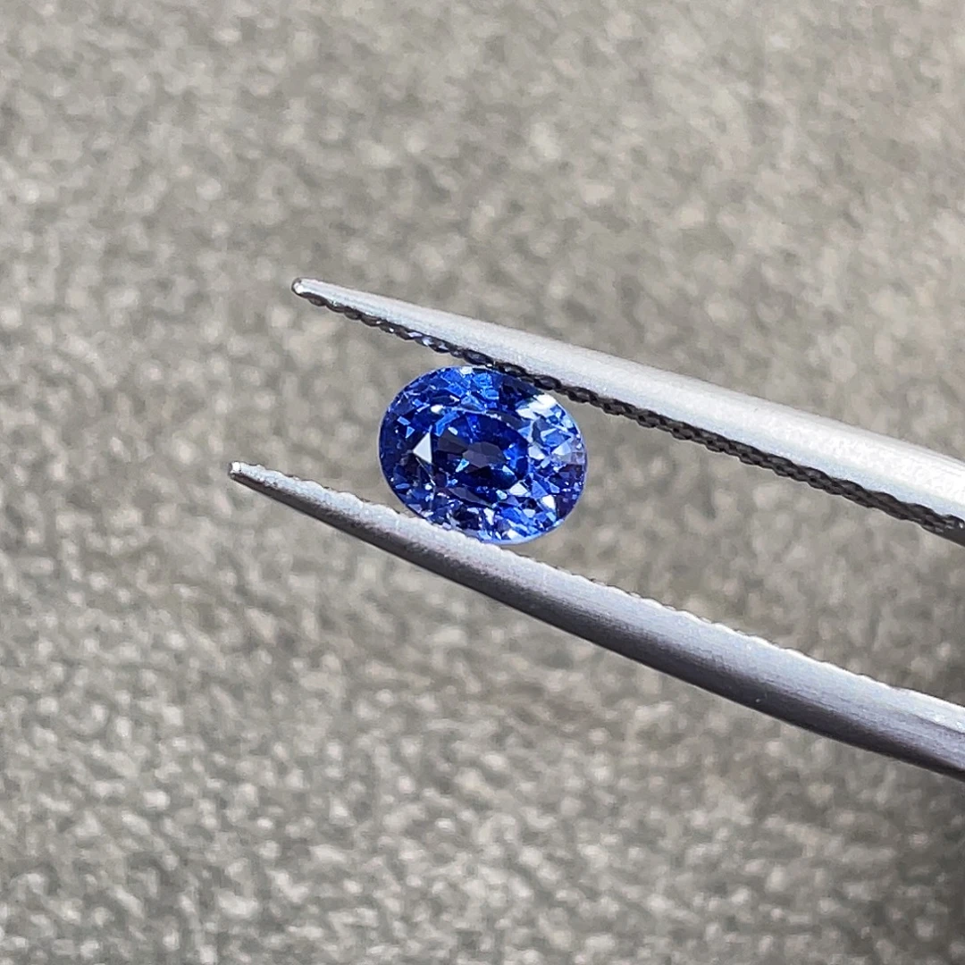 蓝宝石裸石矢车菊蓝宝石裸石1.32ct