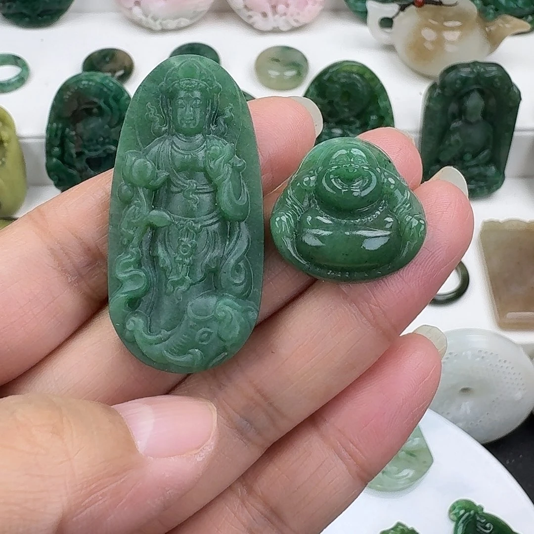 独山玉未镶嵌颈饰