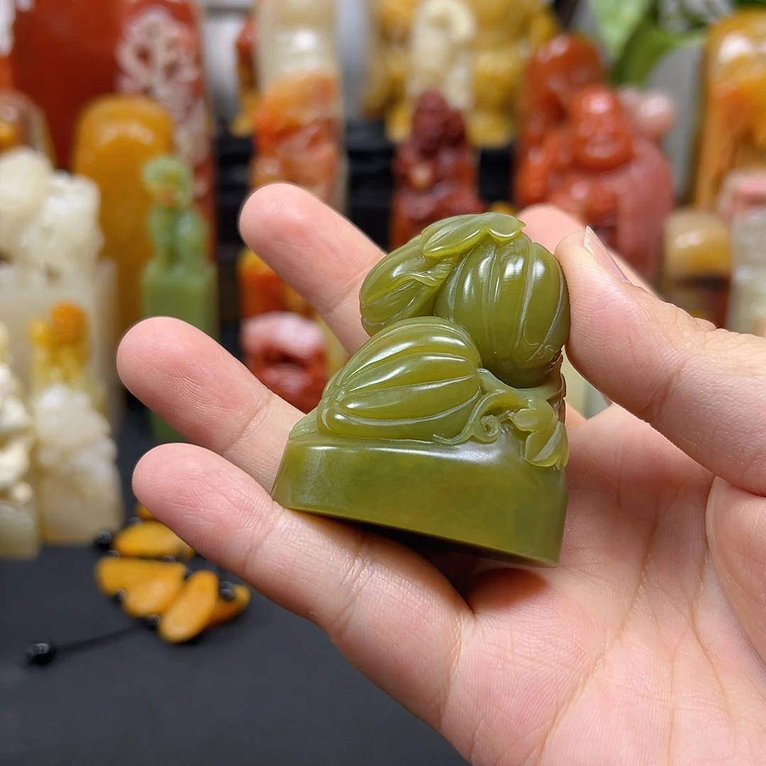玛***卡寿山石印石印章雕刻工艺