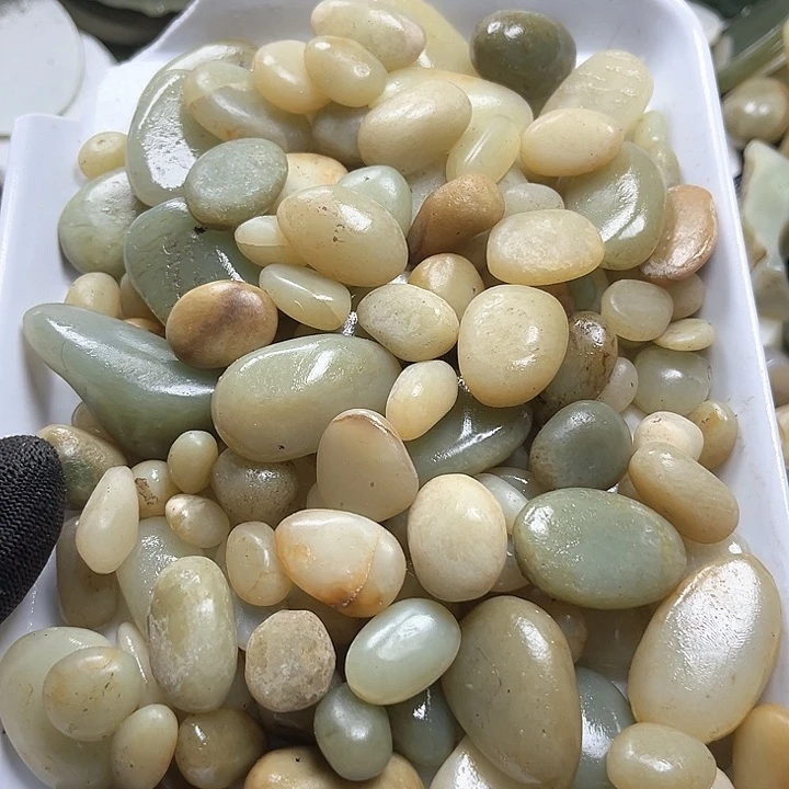 和田玉（糖玉）和田玉边角料9K金镶嵌肥****叔