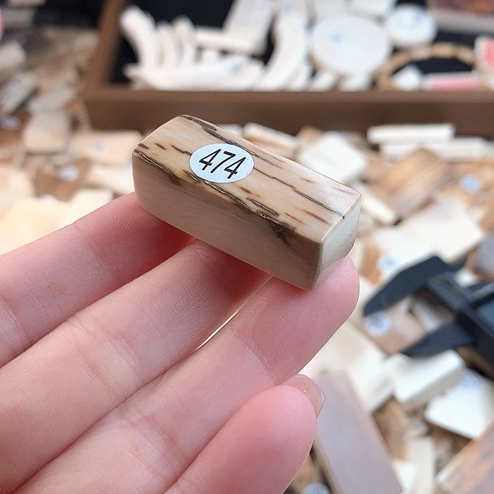 泥塑不打孔联系客服