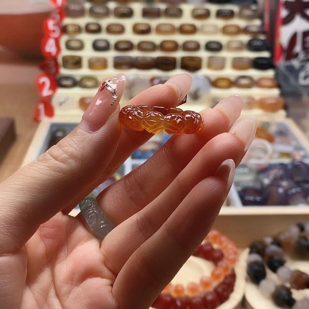 M***m玛瑙/玉髓未镶嵌戒指
