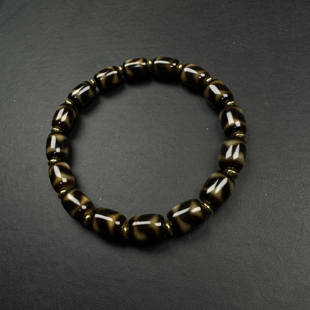 玖扬-台湾7A级 手工 黑金 8x11虎牙阵 高端 时尚 百搭 玛瑙手串