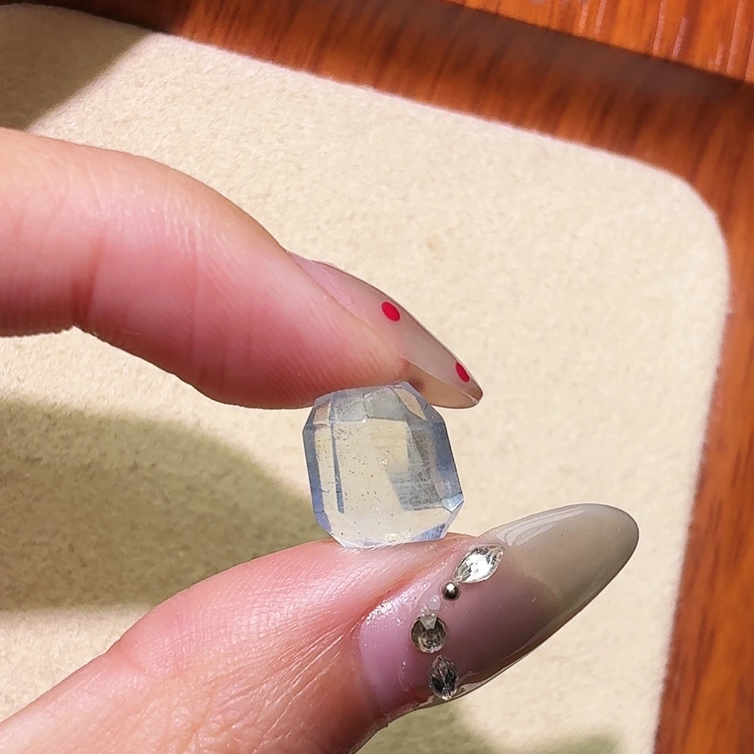 珠宝半成品未镶嵌水晶海蓝随形