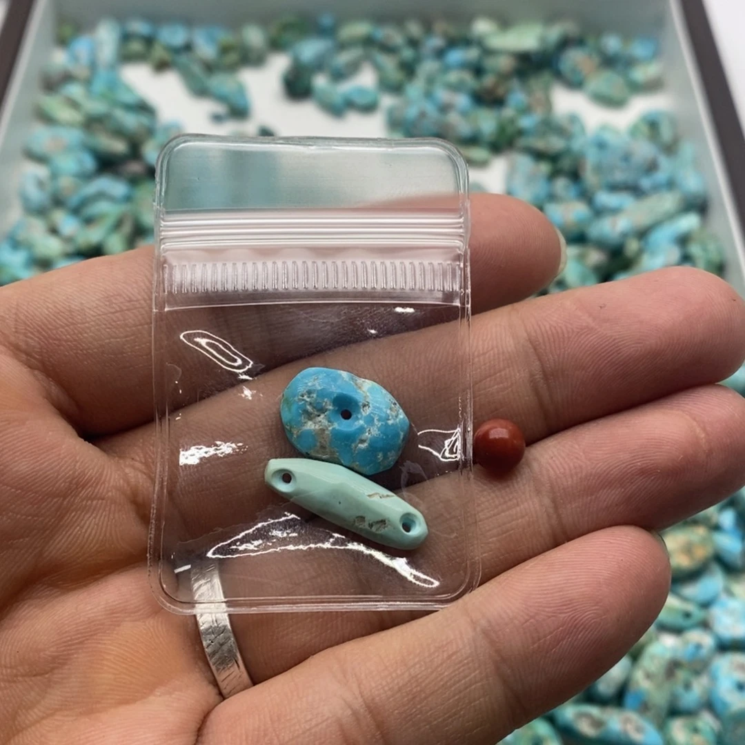 小***嘟未镶嵌南红玛瑙珠宝奇石