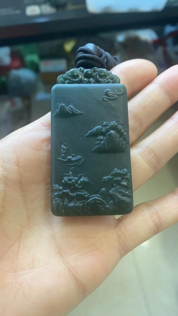 和田玉青玉山水牌子