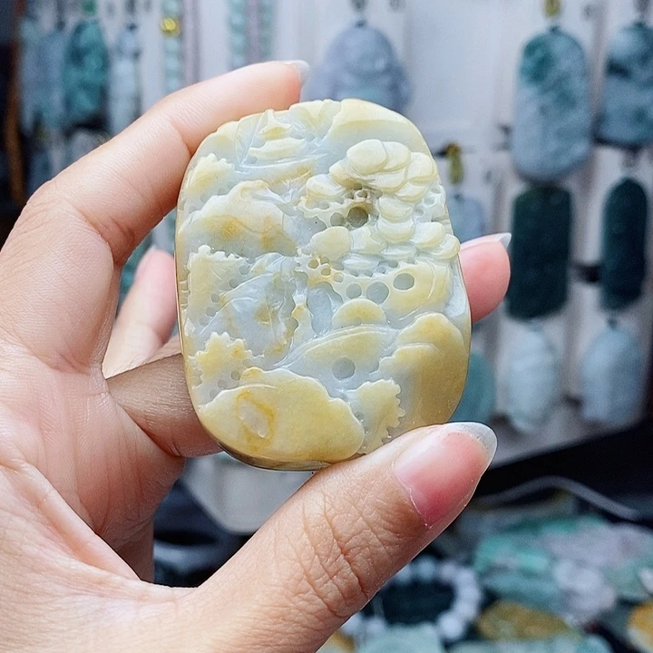 翡翠未镶嵌颈饰翡翠