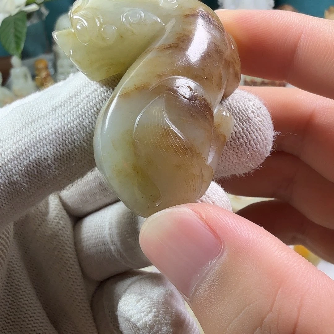 和田玉（糖玉）未镶嵌颈饰