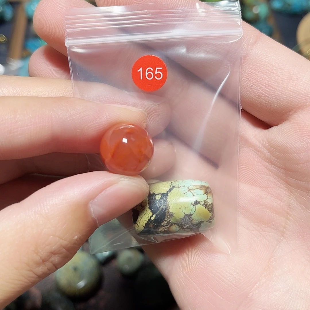 L***梅玛瑙/玉髓未镶嵌圆珠桶珠老型手串！！