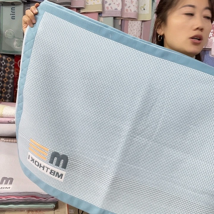 棉特价促销浅蓝色字母