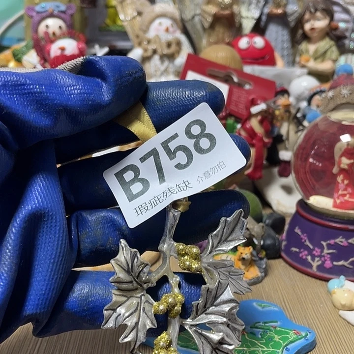 七***侠摆件孤品老货微瑕瓷