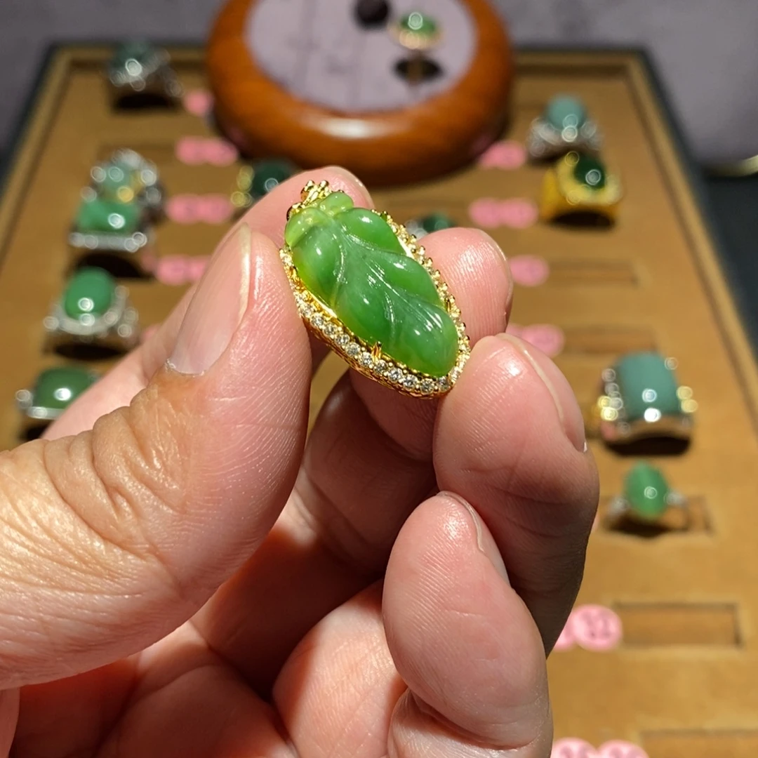 和田玉未镶嵌戒指