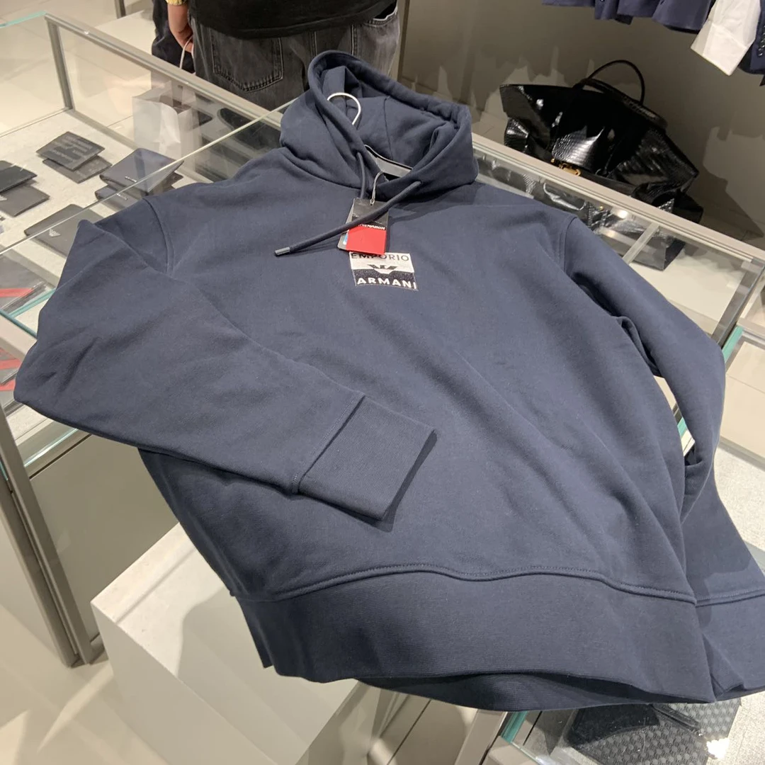 全新未使用 GIORGIO ARMANI/阿玛尼 男士卫衣EA连帽款