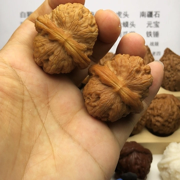 把件文玩核桃密****猴元宝，肚41，棱有修，有返油