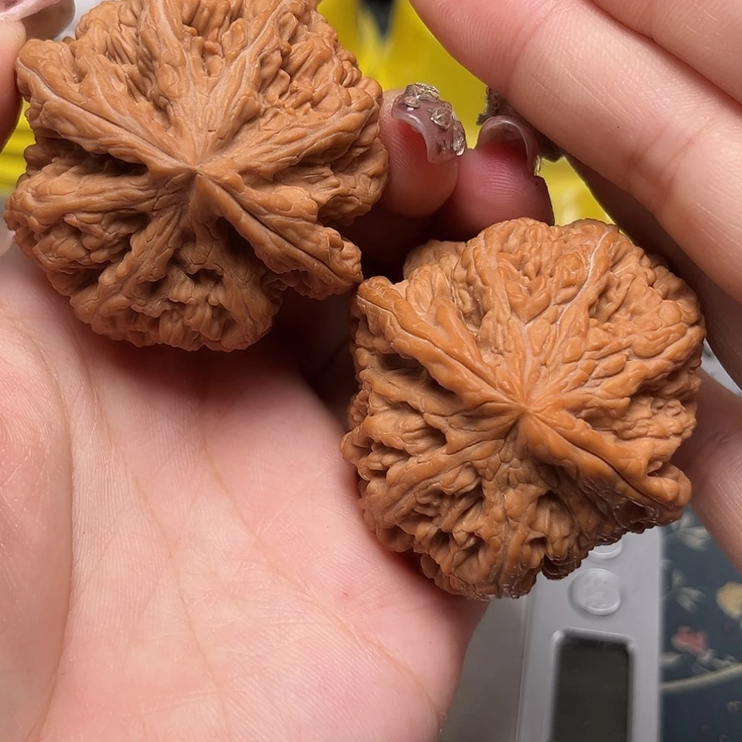 张***翊把件文玩核桃49-25470-02