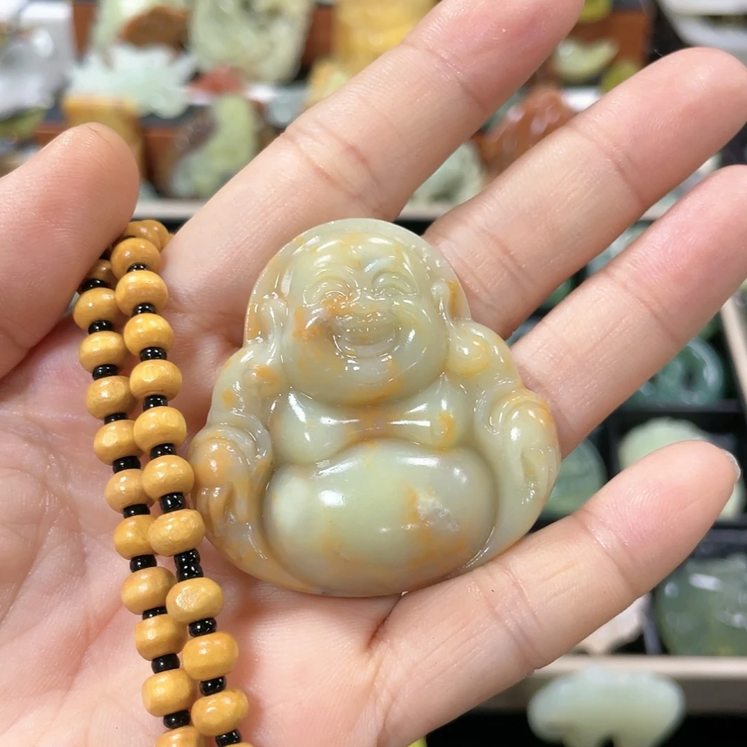 蛇纹石玉颈饰合金