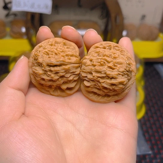 文玩核桃吊坠四座楼