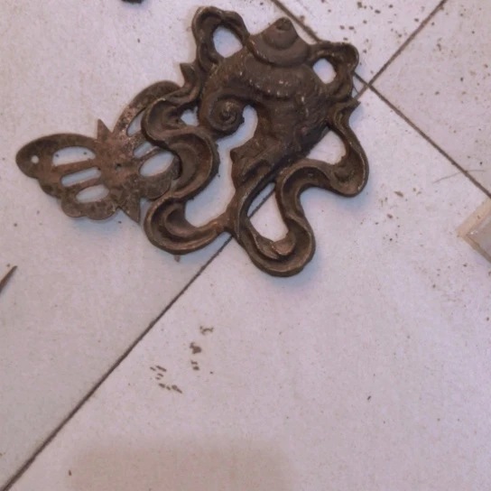 中***乐闪电购铜摆件工艺品