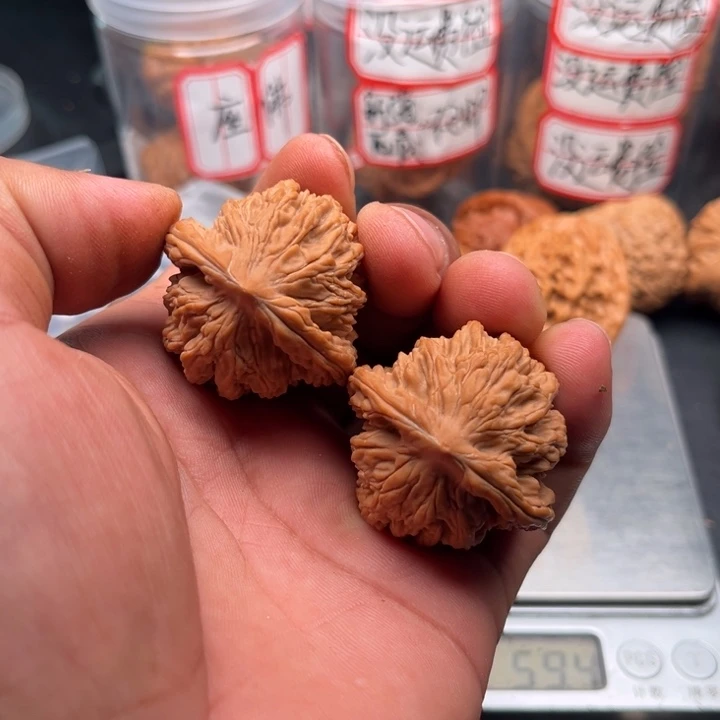 把件文玩核桃虎头