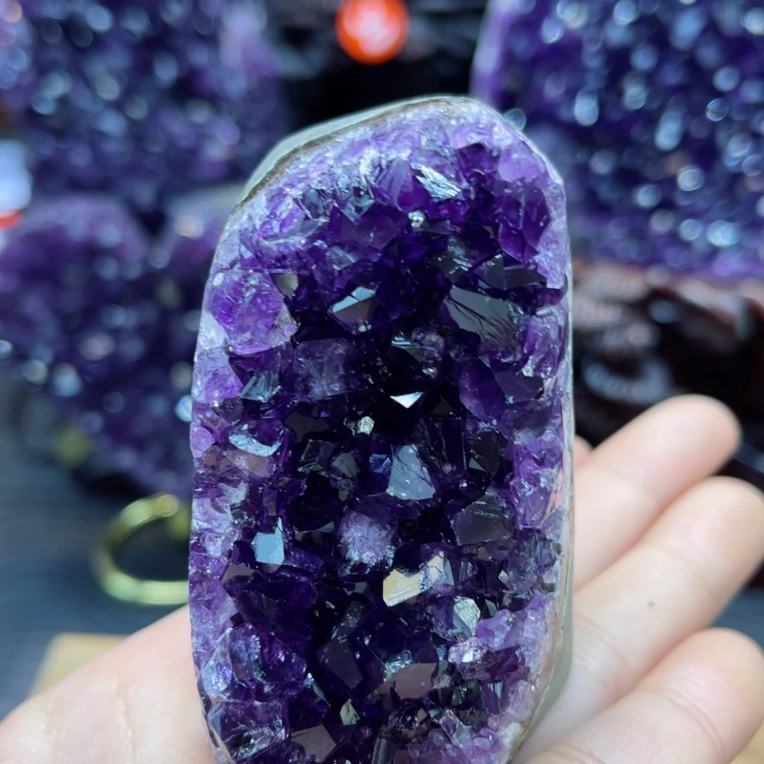 紫晶大型摆件（非配饰）未镶嵌