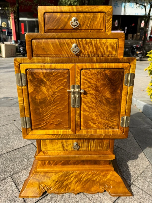 新品上架③号 小叶桢楠满水波纹龙柜 尺寸：长41宽23高68