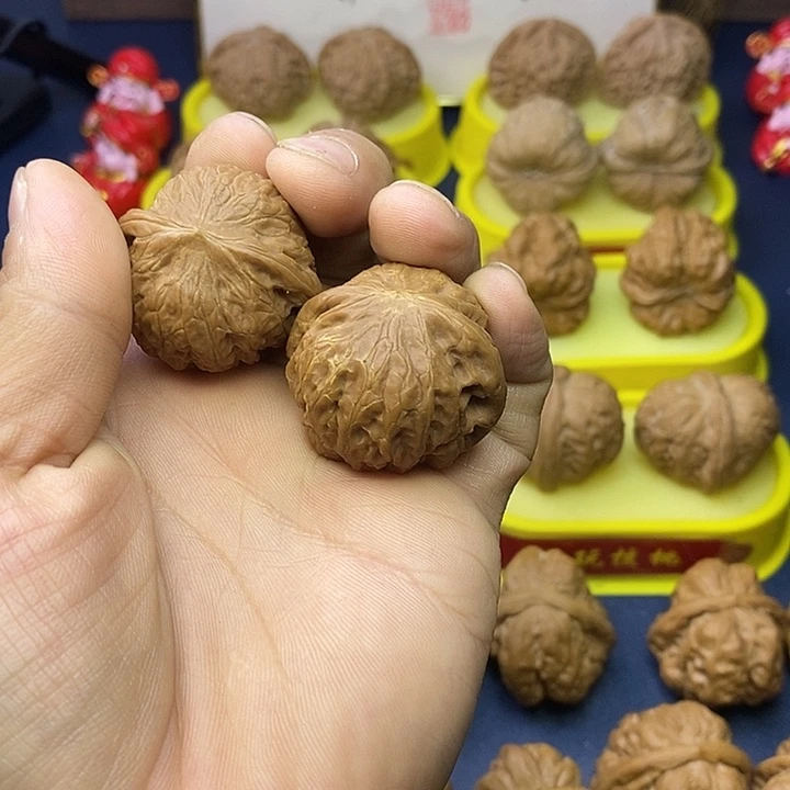 文玩核桃把件铁锤妹妹