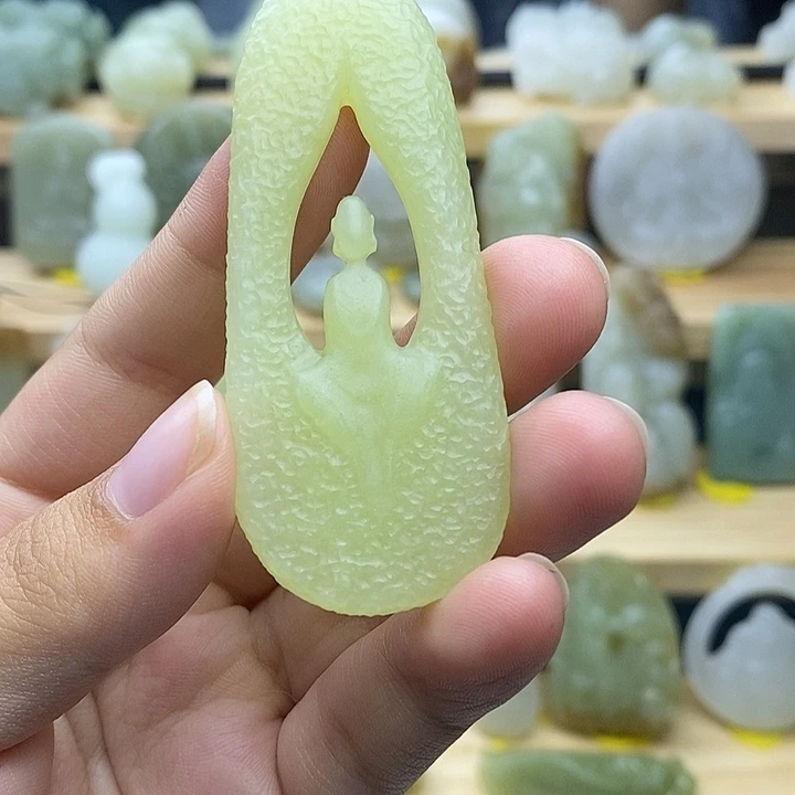 未镶嵌和田玉挂件