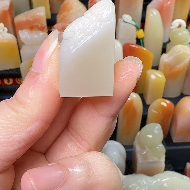 老挝石漂亮的好看的