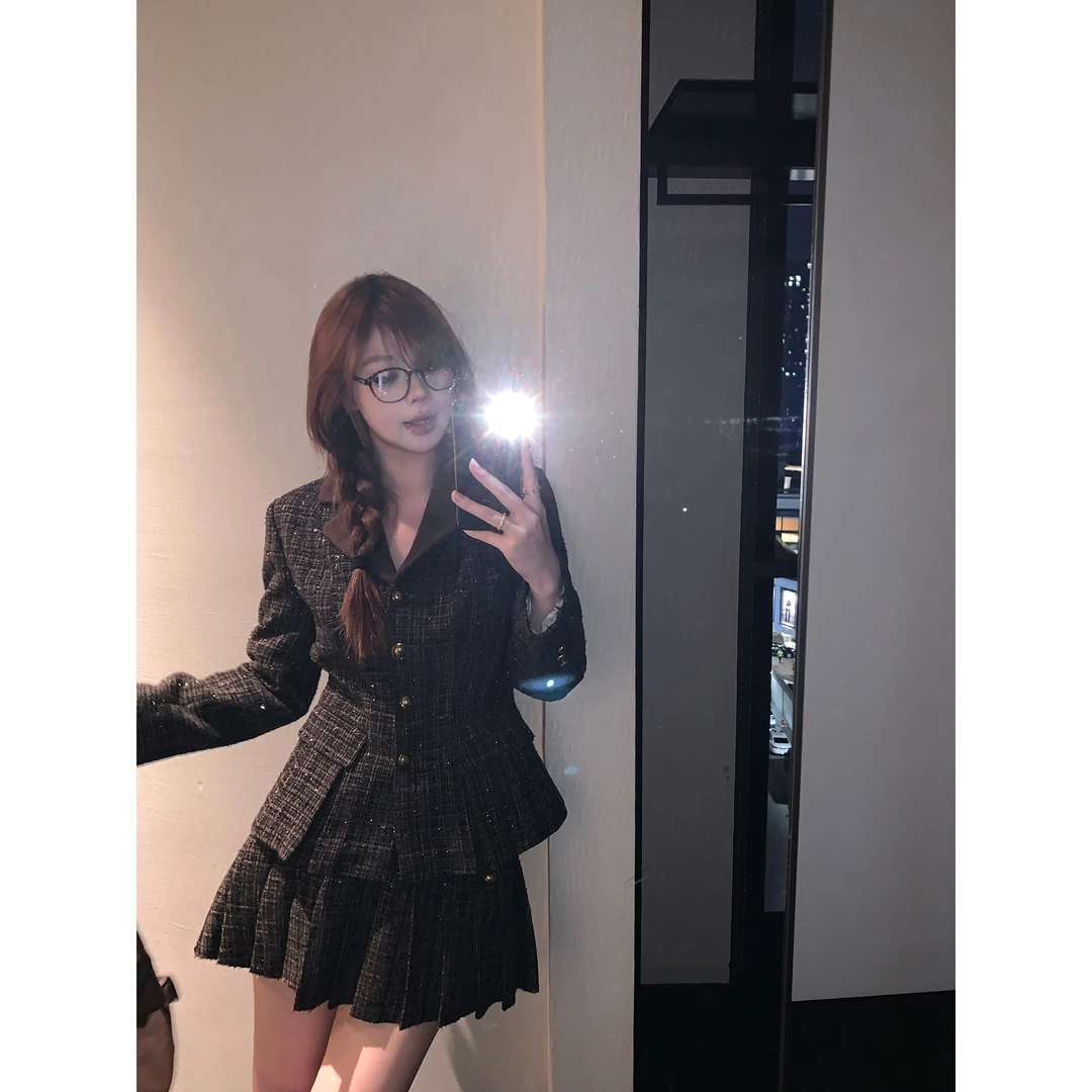 野生辣辣 华美千金 微胖mm小香风外套高级感西装百褶短裙大码套装