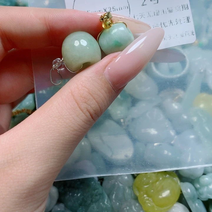 翡翠戒指未镶嵌翡翠