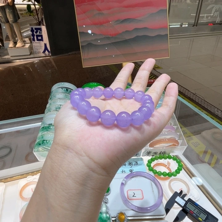 翡翠手镯未镶嵌翡翠手串