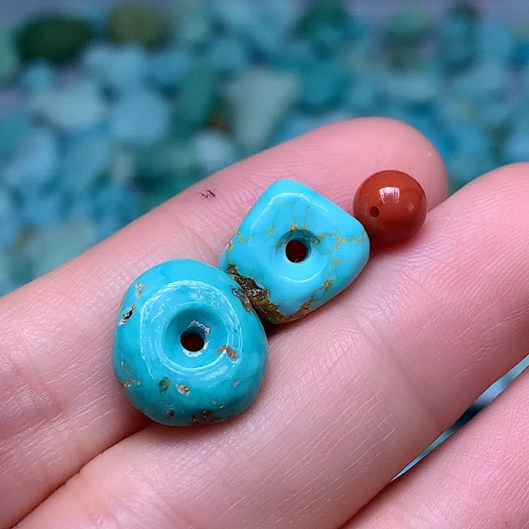 佩***姐南红玛瑙未镶嵌珠宝奇石
