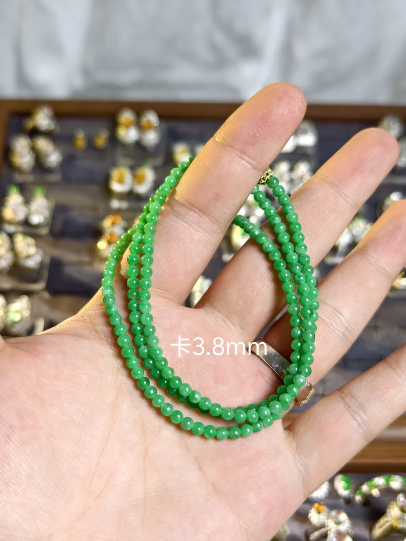 翡翠珠链翡翠手串肉细色好甜绿小米珠链珠串周长620mm完整度90%