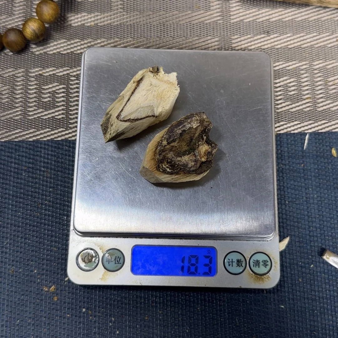 琳***爱香榧木奇楠天然壳子18克