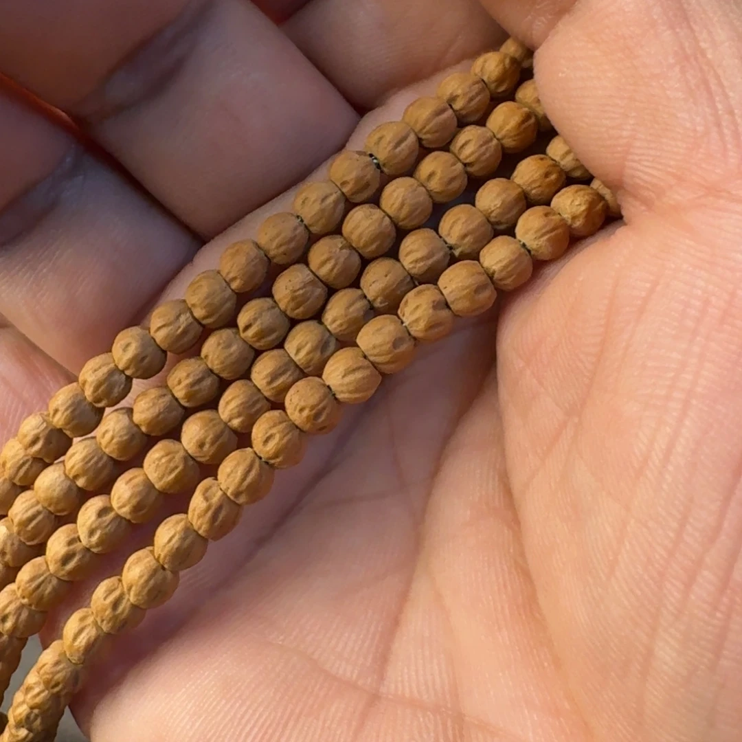 小***旼柏香籽/百香籽吊坠