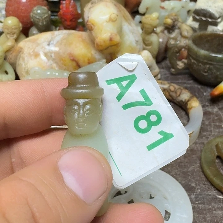 无***宇和田玉未镶嵌颈饰