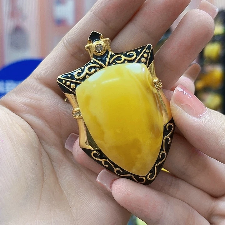 琥珀颈饰银S925镶嵌吊坠