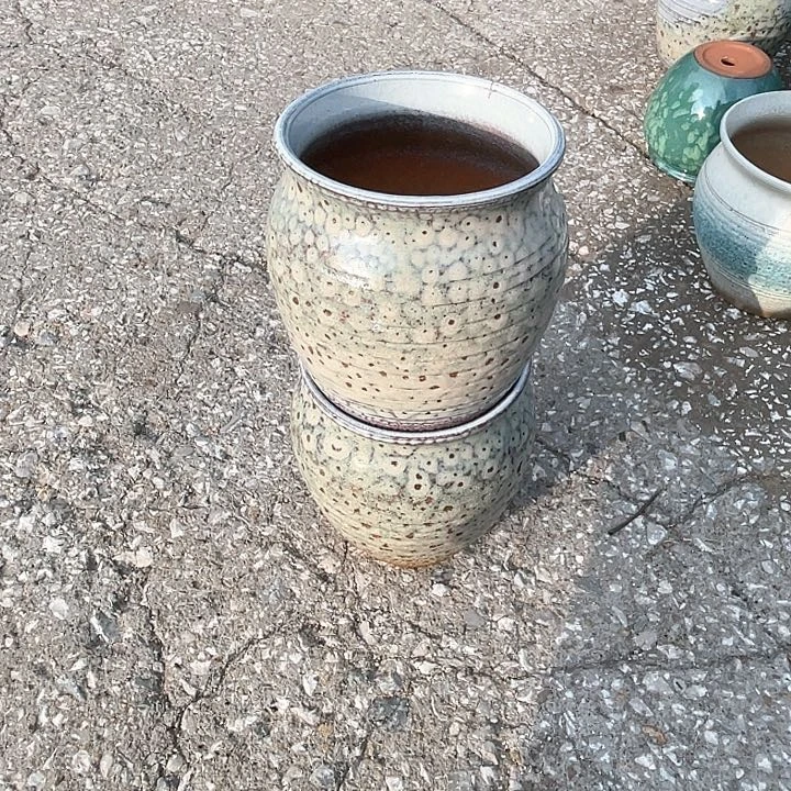 紫砂花盆口17高22瑕疵瑕疵