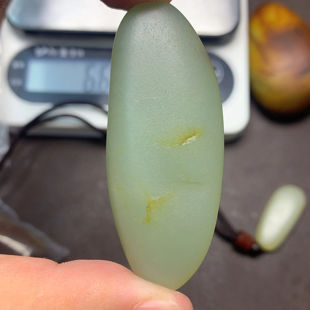 和田玉（糖玉）未镶嵌挂件