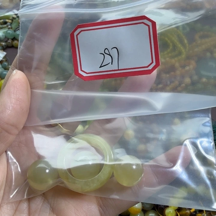 六***麻未镶嵌蛇纹石玉手链