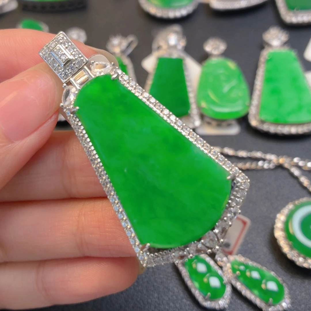 翡翠银S925镶嵌颈饰