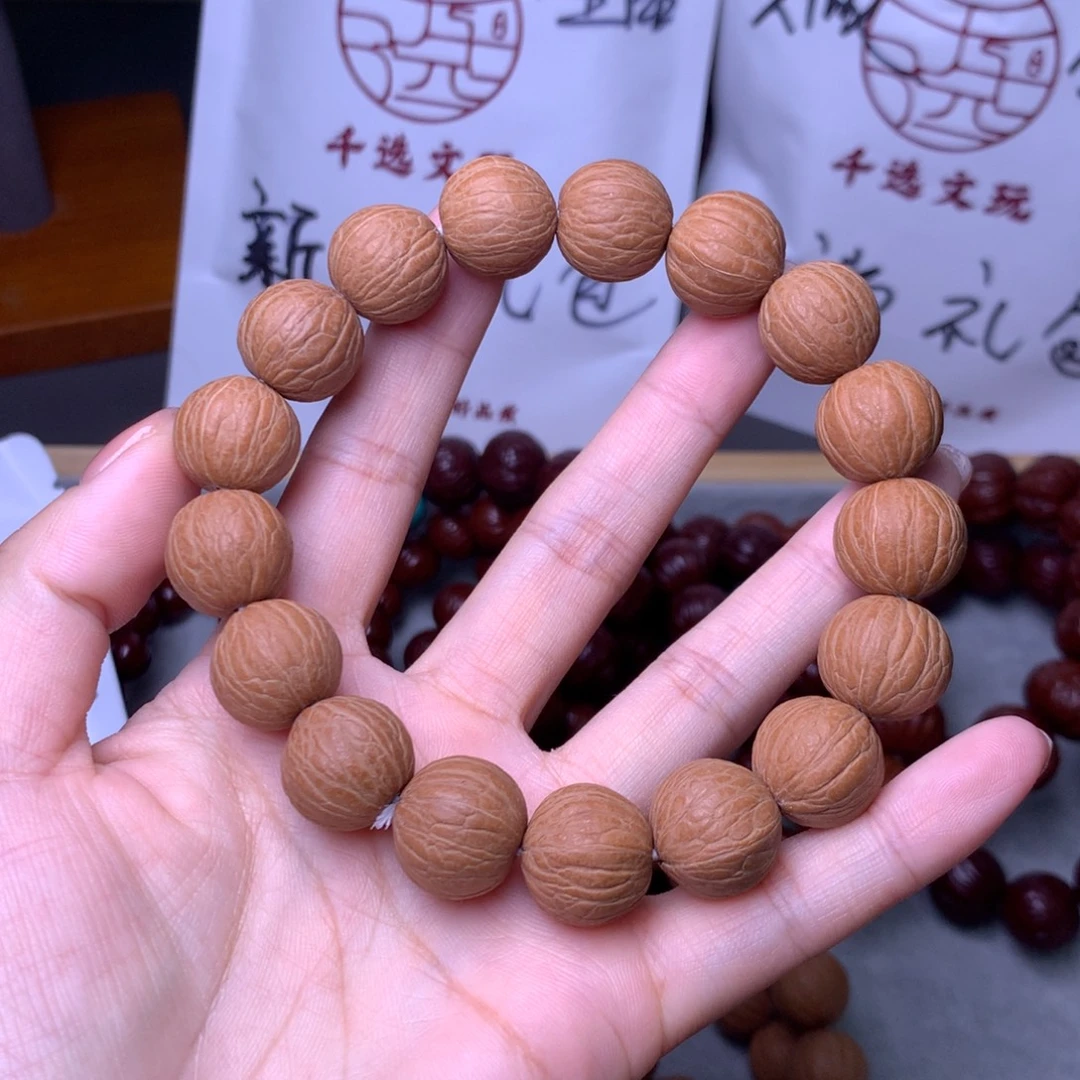 猴头核桃手串聚宝盆