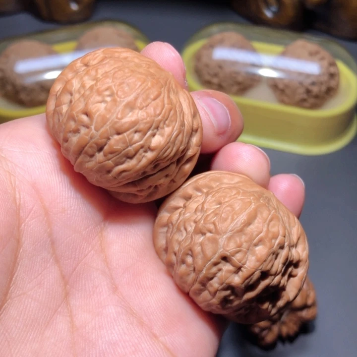 文玩核桃把件A***欣37铁锤