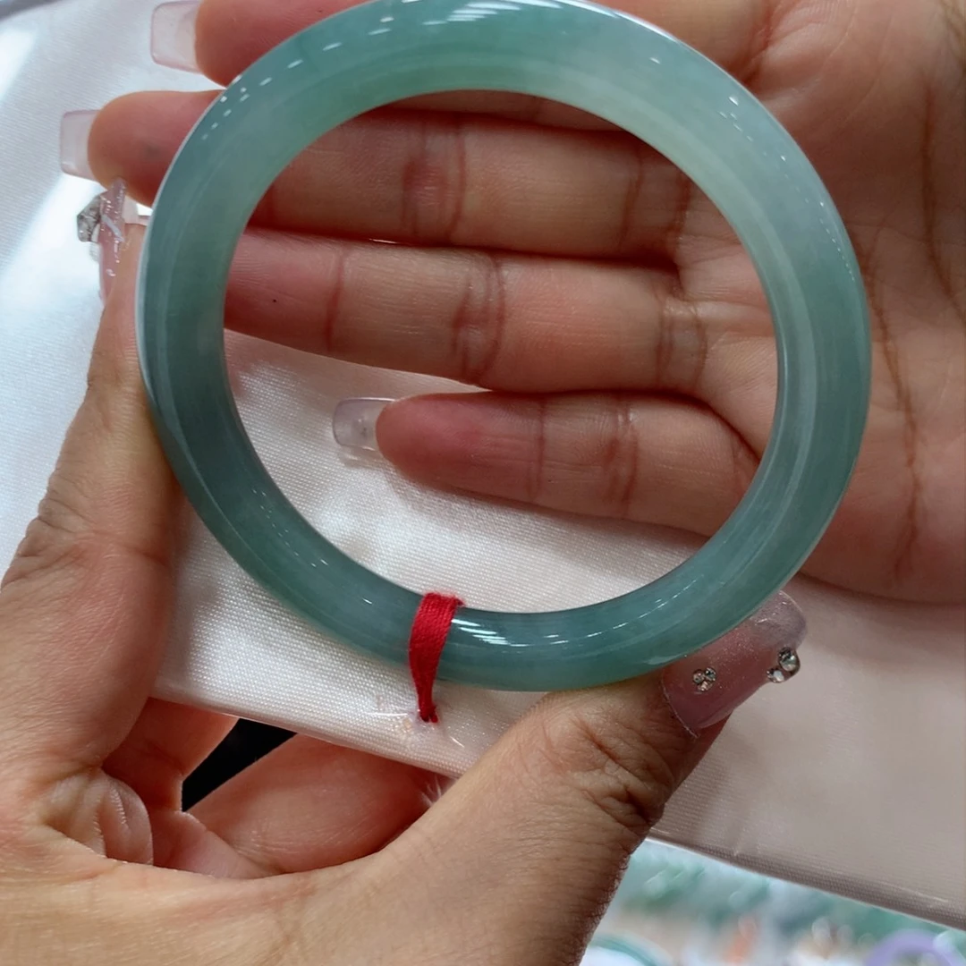 翡翠手镯未镶嵌买断