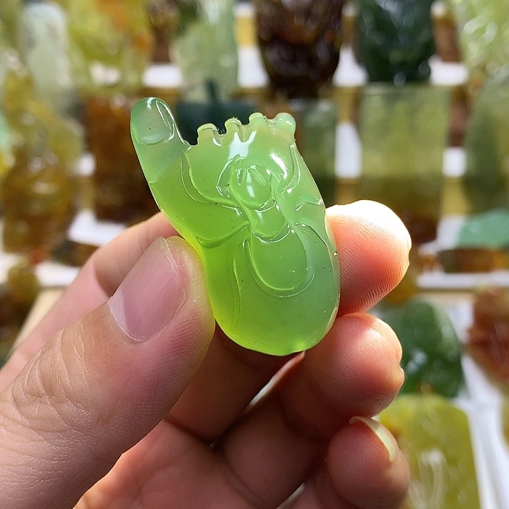 蛇纹石玉未镶嵌珠宝半成品